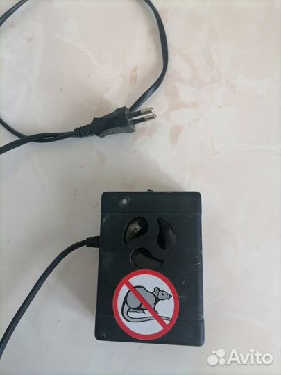 Ультрозвуковой отпугиватель грызунов цунами 3