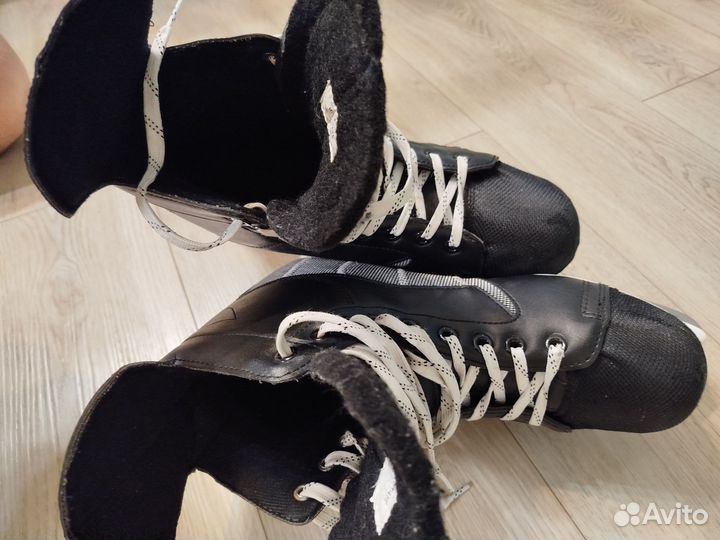 Коньки хоккейные 45 размер