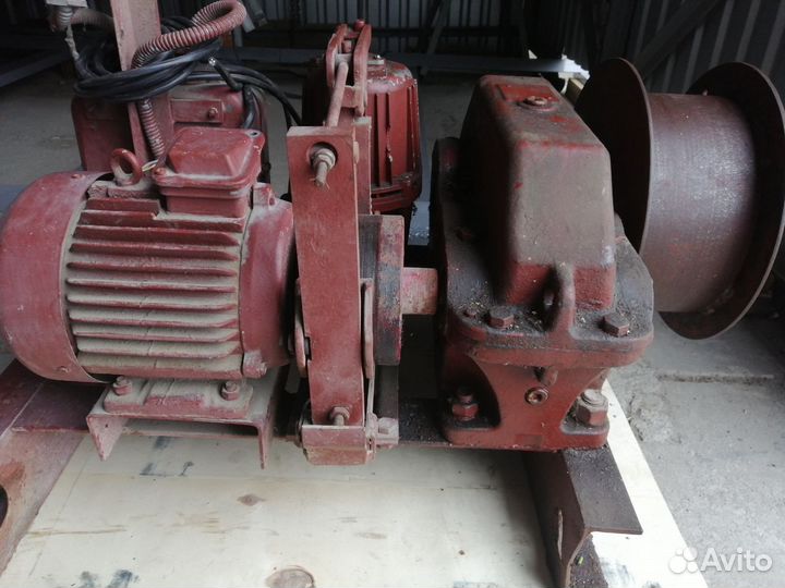 Лебедка электрическая монтажная 3 квт., 380 в