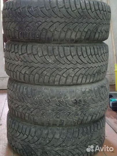 Formula Ice 215/55 R16