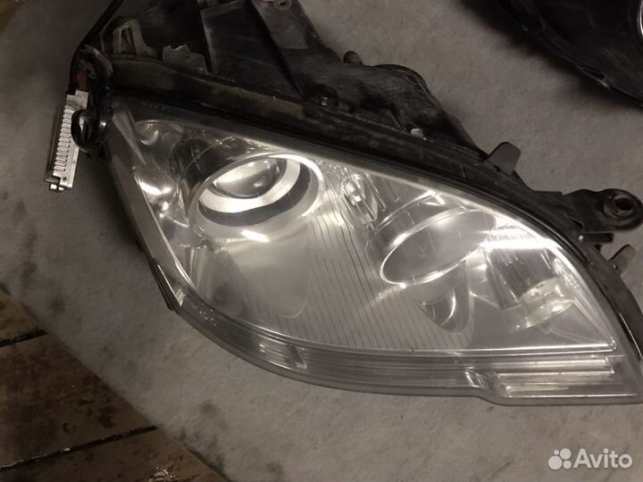 Фара правая Мерседес мл 164