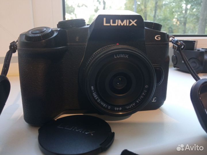 Цифровая фотокамера