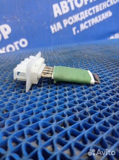 Резистор печки Renault Logan седан K7J 2007