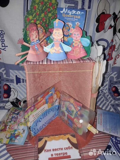 Поделки и рисунки в д/с и школу