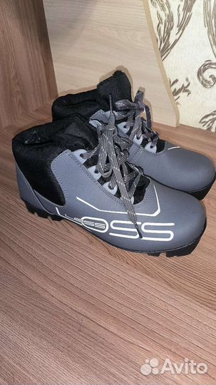 Лыжные ботинки 36р