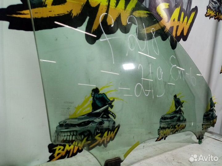 Стекло двери переднее правое Toyota Camry ACV40