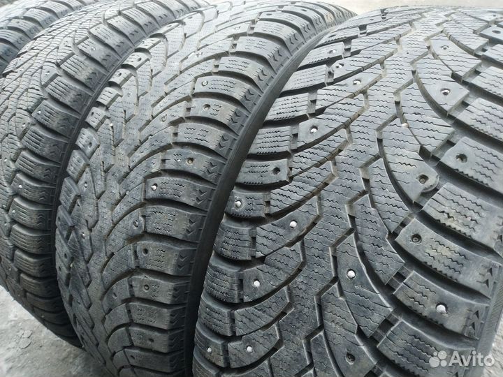 R16 Pirelli Formula Ice 205/60, PCD 5x108 DIA 63.4