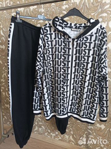 Спортивный костюм женский