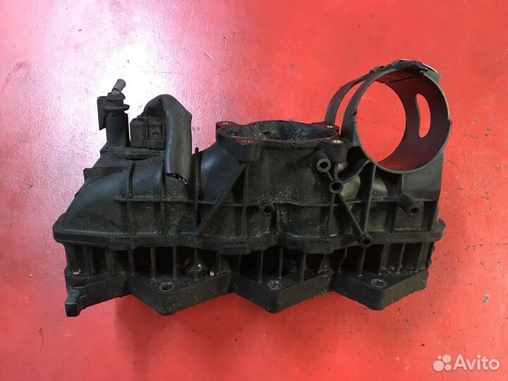 Впускной коллектор Mercedes W211 2.2 646.811 2007