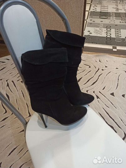 Зимние женские сапоги 38