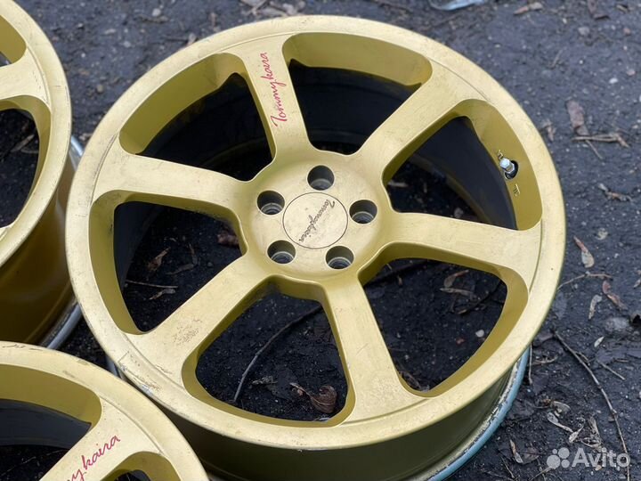 Три диска Tommy Kaira R18 5-100