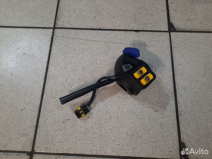 Пульт руля левый BRP MXZ Renegade 1000