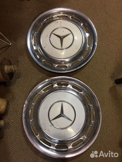 Колпаки mercedes старые (комплект)