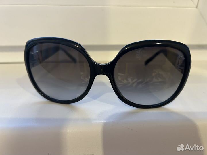 Escada Солнцезащитные очки