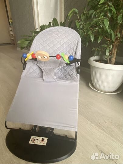 Шезлонг для новорожденных