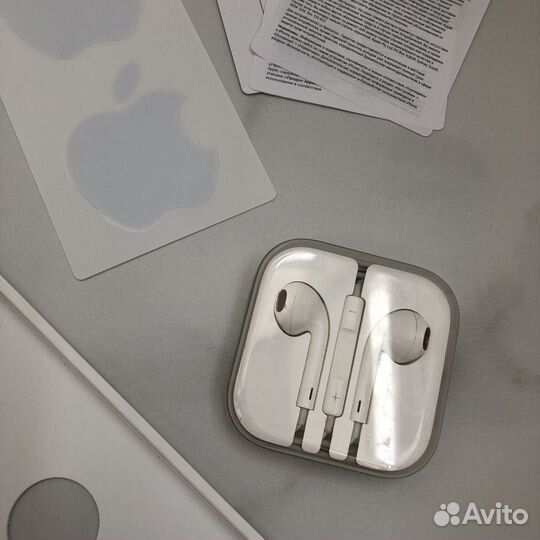 Телефон iPhone 6s