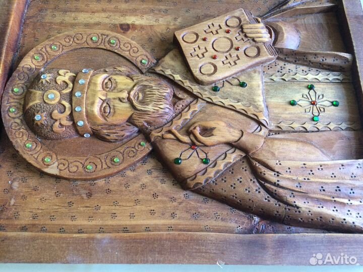 Резная деревянная икона Николай Чудотворец