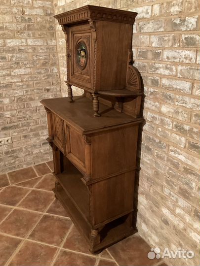 Антикварный поставец