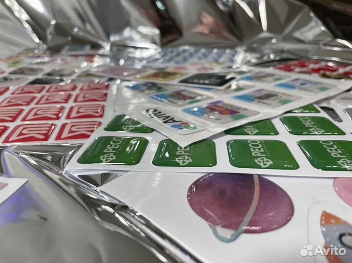 Производство 3D-стикеров по индивидуальным макетам