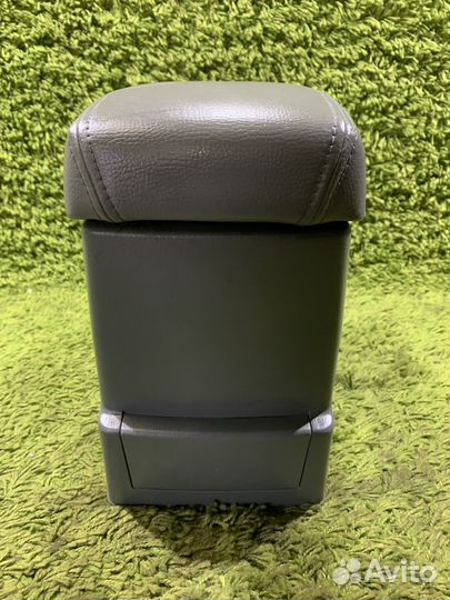 Подлокотник Chevrolet Lacetti J200