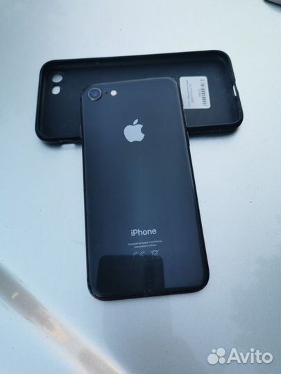 iPhone 8, 64 ГБ