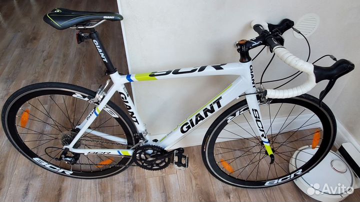 Шоссейный велосипед giant scr-1