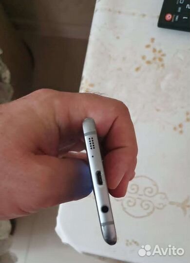 Телефон Samsung Galaxy S7 edge