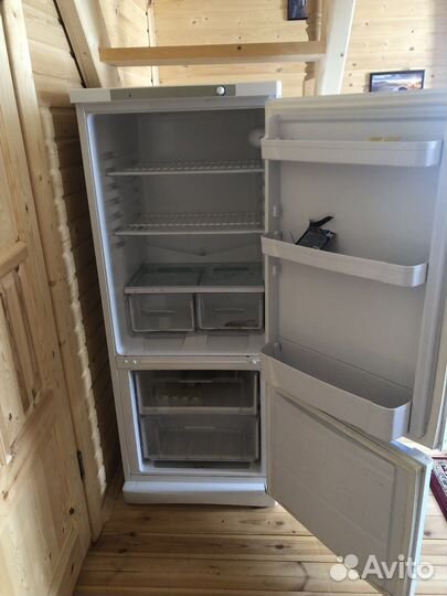 Холодильник indesit
