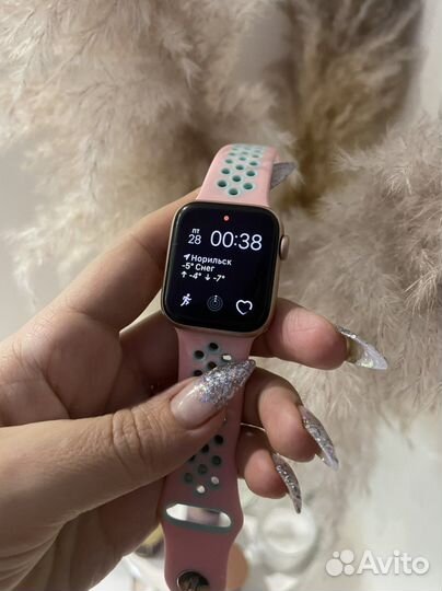 Смарт-часы Apple Series 5 40mm