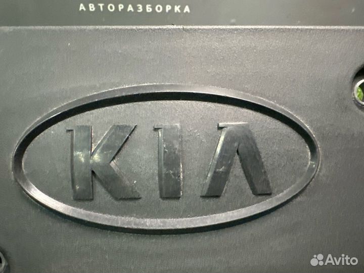 Декоративная накладка клапанной крышки Kia Rio 3