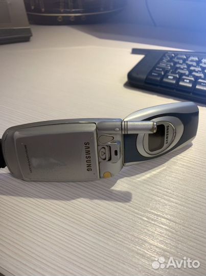 Телефон samsung SGH-E400