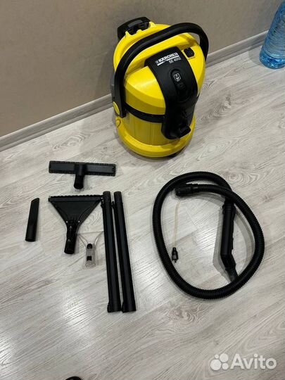 Моющий пылесос Karcher SE 4002