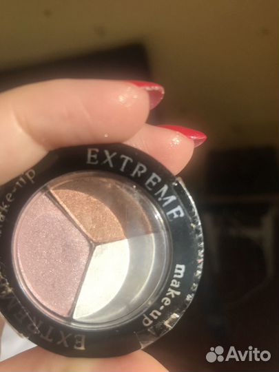 Тени для век make up extreme