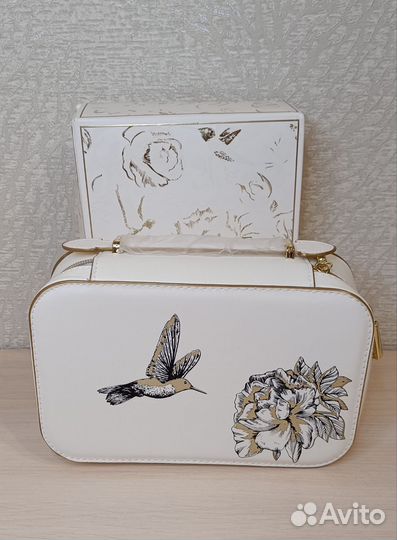 Кейс Estee Lauder