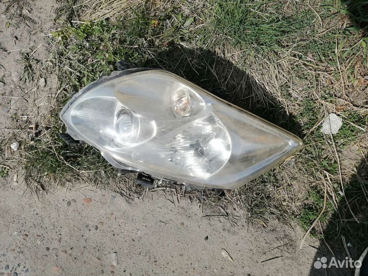 Фары от аурус