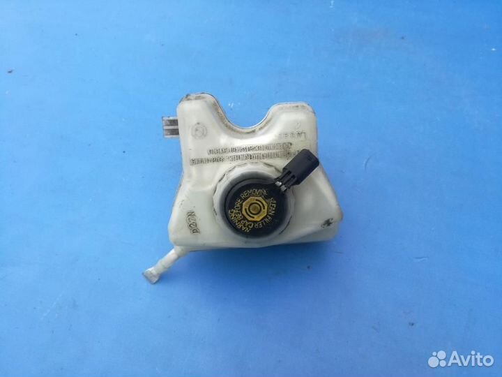 Бачок главного тормозного цилиндра BMW X5 E53