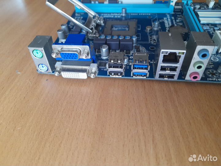 Материнская плата сокет 1155 Gigabyte GA-B75M-D2V