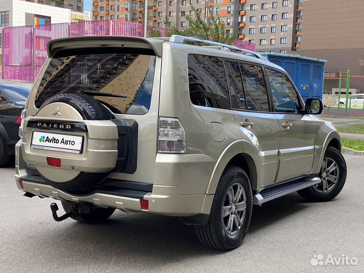 Mitsubishi Pajero 3.2 AT, 2012, 291 563 км