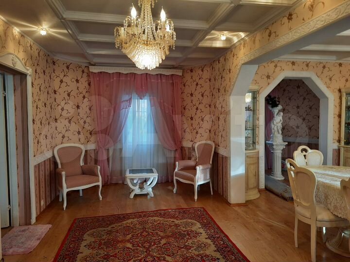 Дом 302 м² на участке 15 сот.