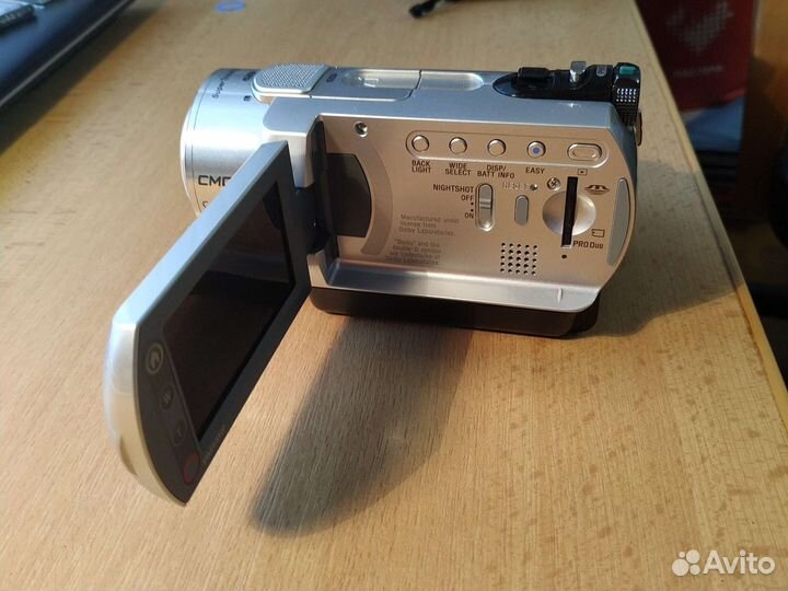 Видеокамера Sony Handycam DCR-SR300E