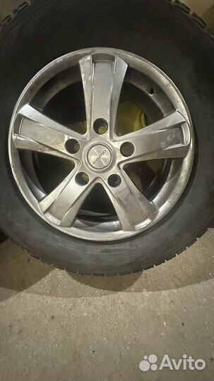 Подам колеса на Land Cruiser 100-200