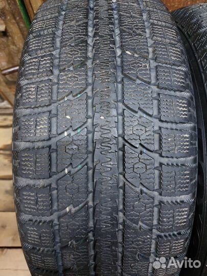 Toyo Observe GSi-5 235/55 R17