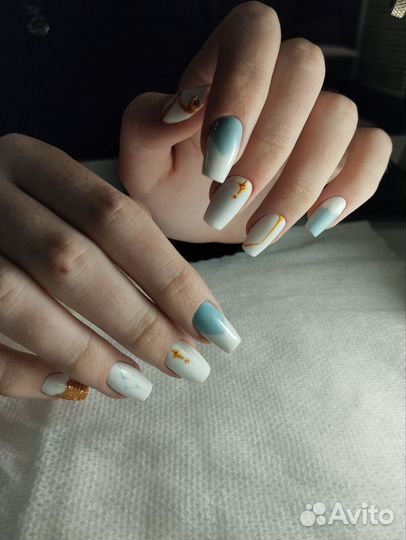 Маникюр и педикюр