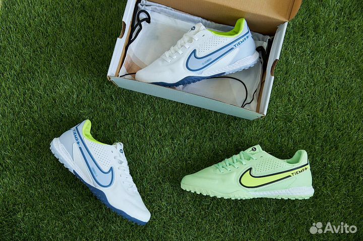 Футбольные бутсы, сороконожки