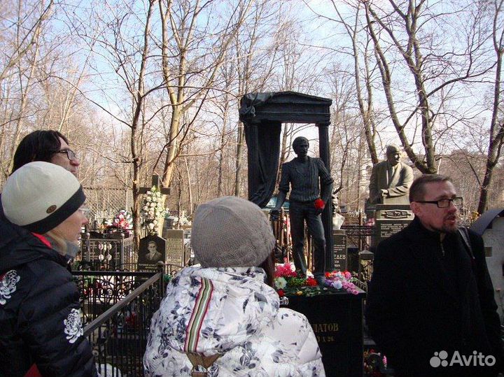 Экскурсия по Ваганьковскому кладбищу