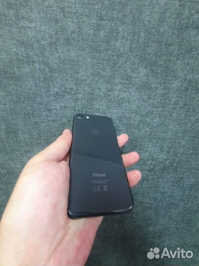 Смартфон Apple iPhone 8