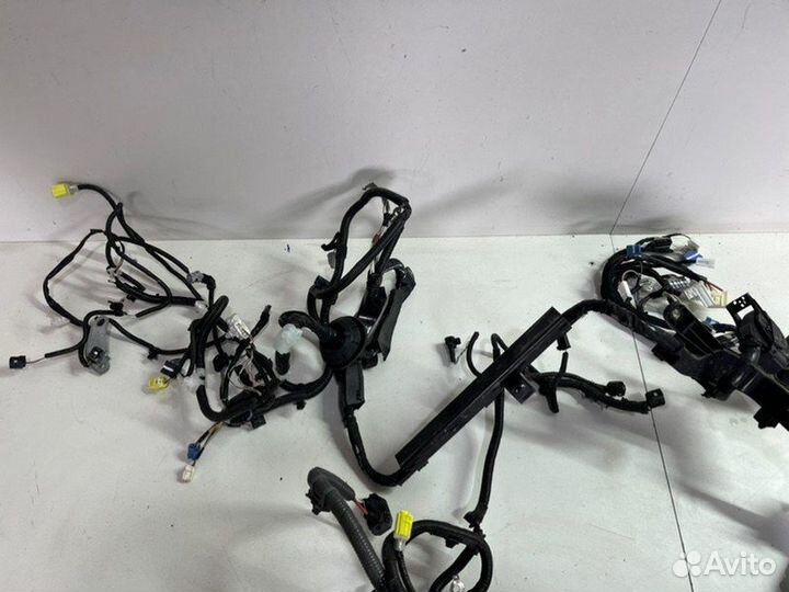 Корпус блока предохранителей передний левый Toyota