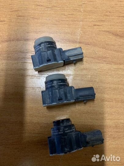 Датчик парктроника Cadillac Escalade 4 (2014-2020)