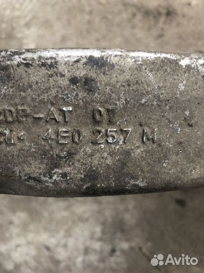 Кулак поворотный ауди а8 д3 2002-2010