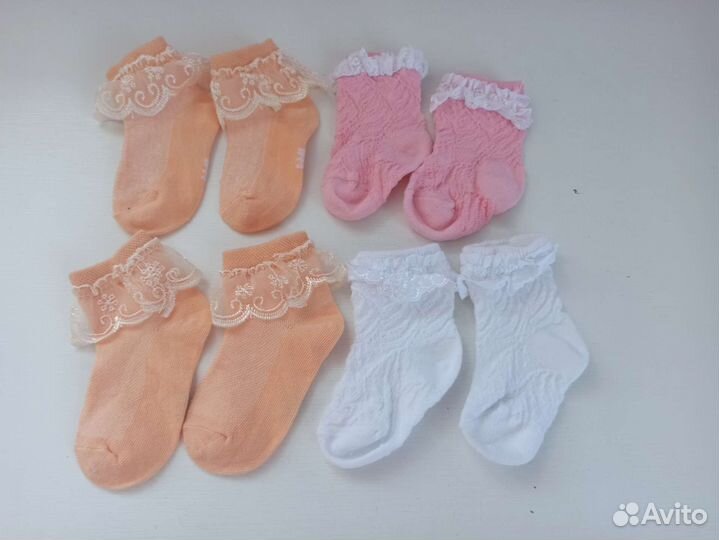 Детские носки, царапки и сандалии